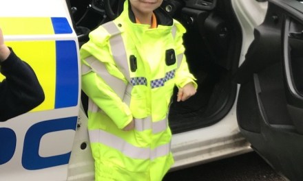 Bedfordshire Police PC gives a seriously ill little girl to chance to try out a police car
